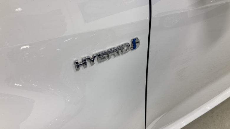 Toyota Yaris 1.5 Hybrid Design 5dr CVT Hybrid Hatchback